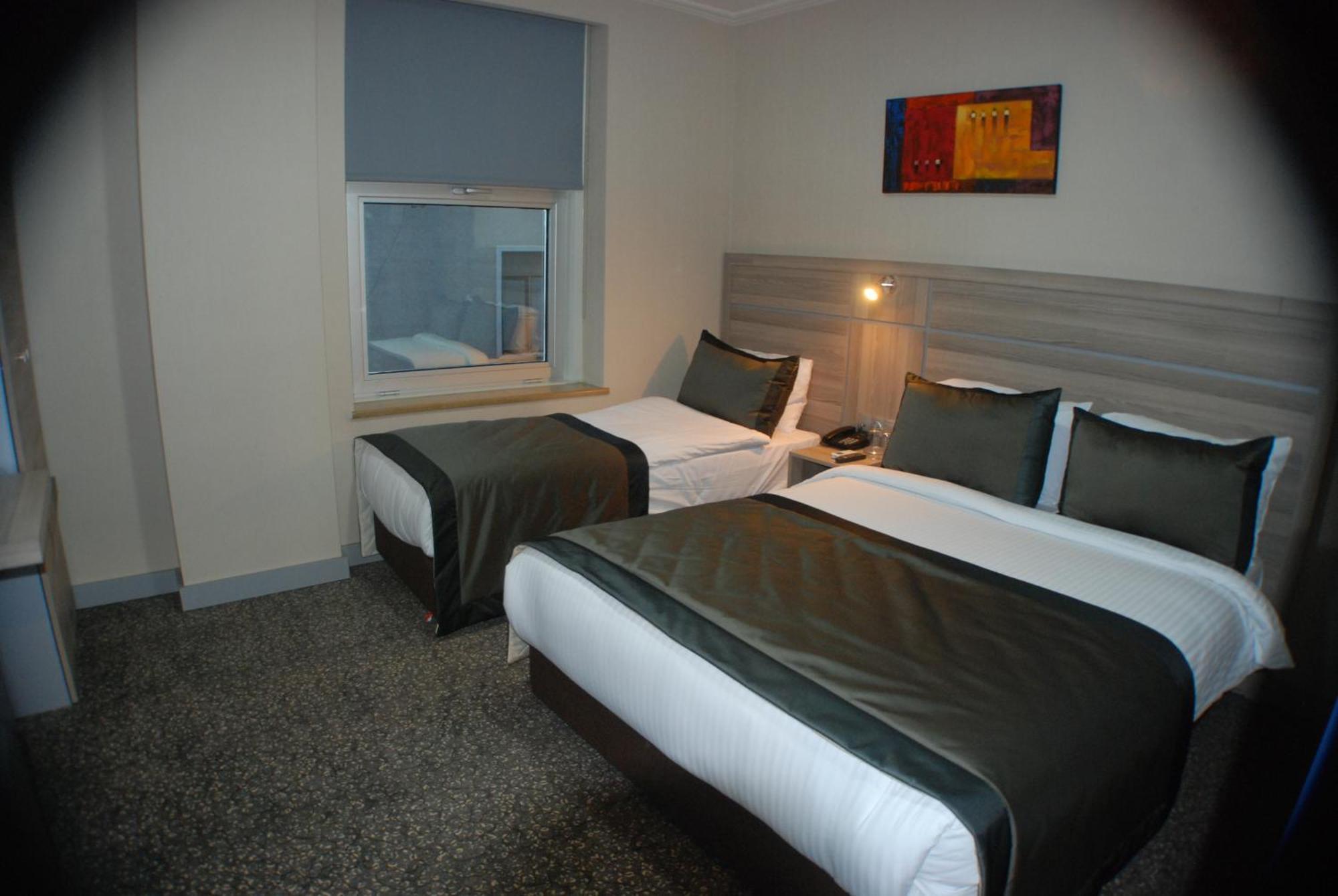 Standard Triple Room,1216539673:JPEG